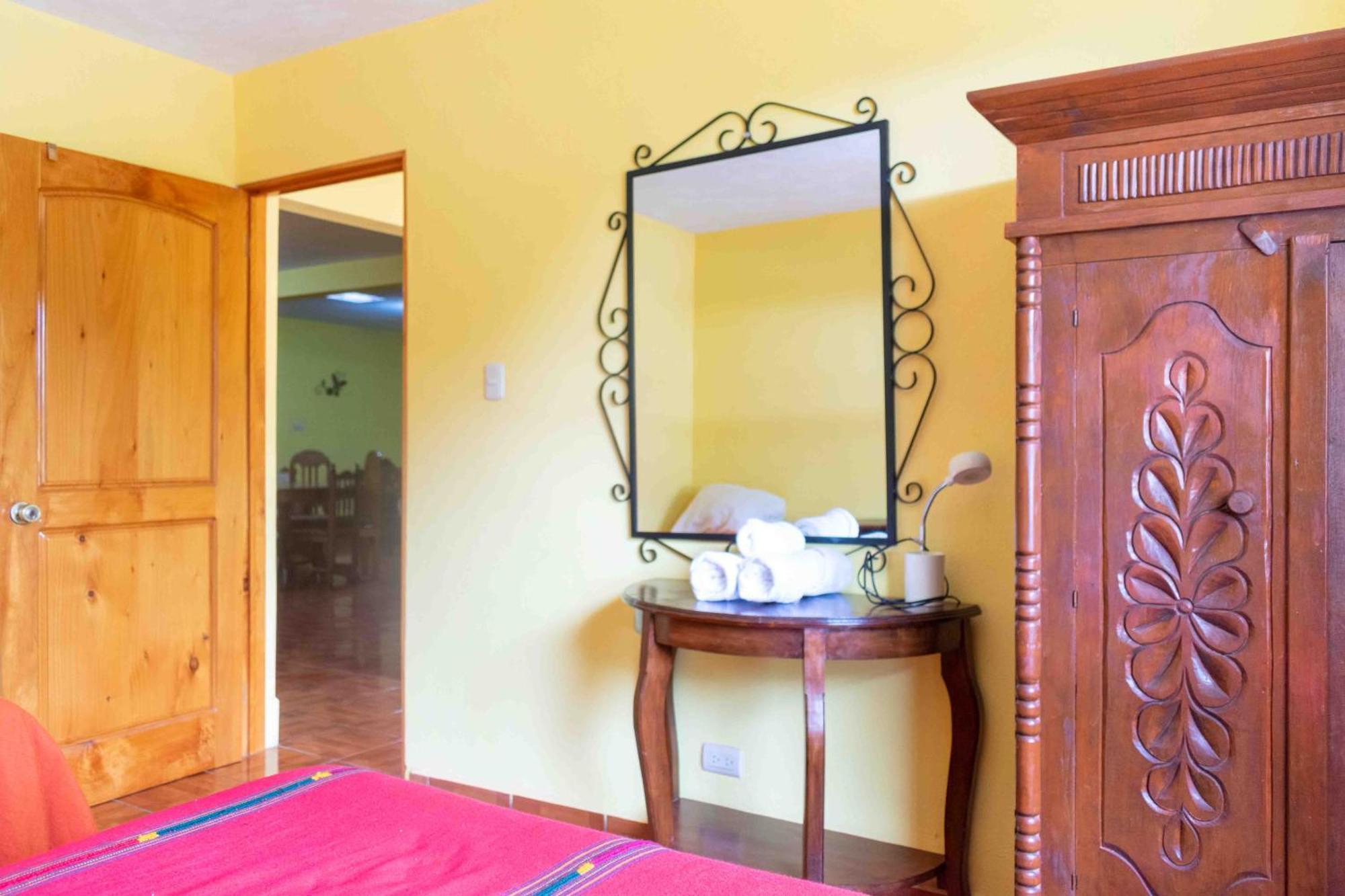 Casa Esperanza Apartment Panajachel Ngoại thất bức ảnh